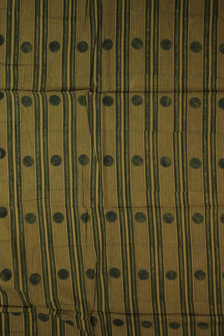 Unstitched Suits - Matkatus 