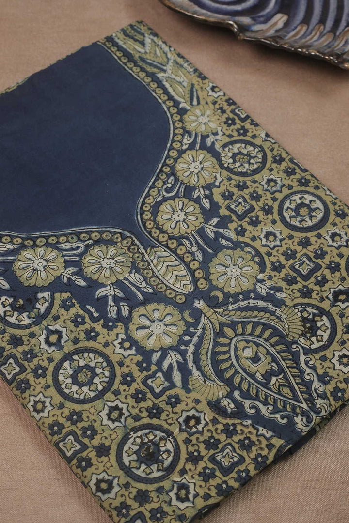 Ajrak Kaftan - Matkatus 