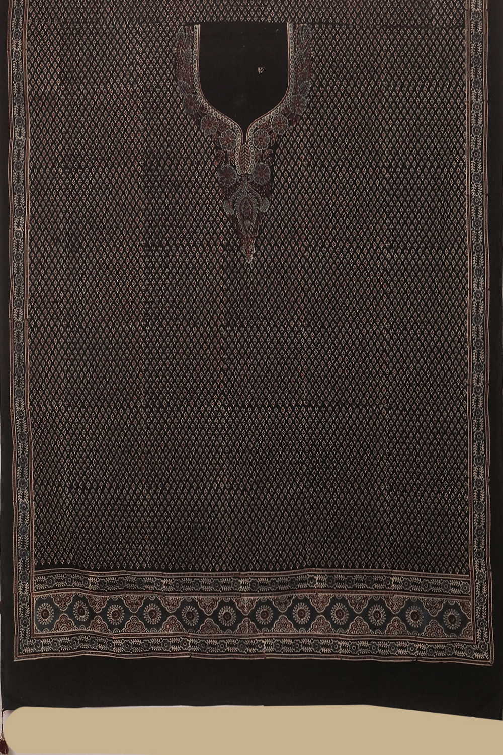 Ajrak Kaftan Fabric - Matkatus 