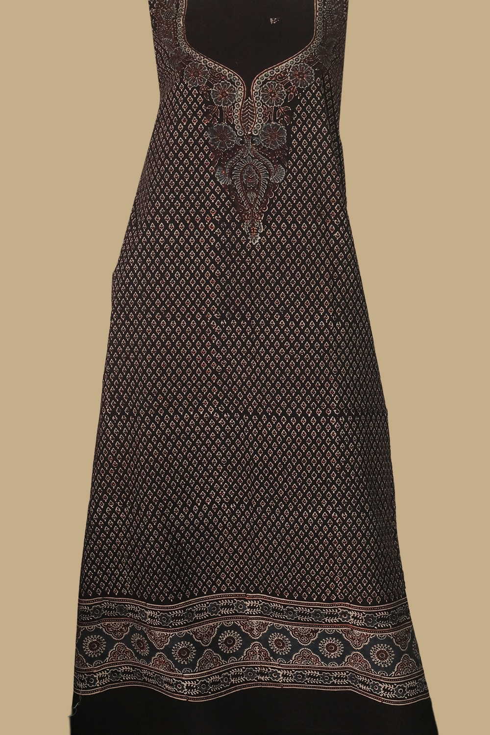 Ajrak Kaftan - Matkatus 
