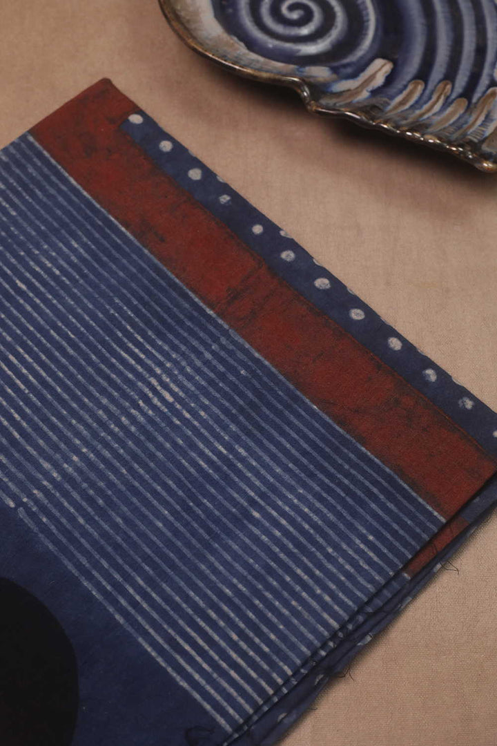 Ajrak Suits - Matkatus