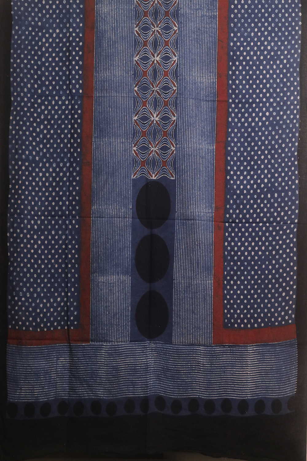 Ajrak Suits - Matkatus