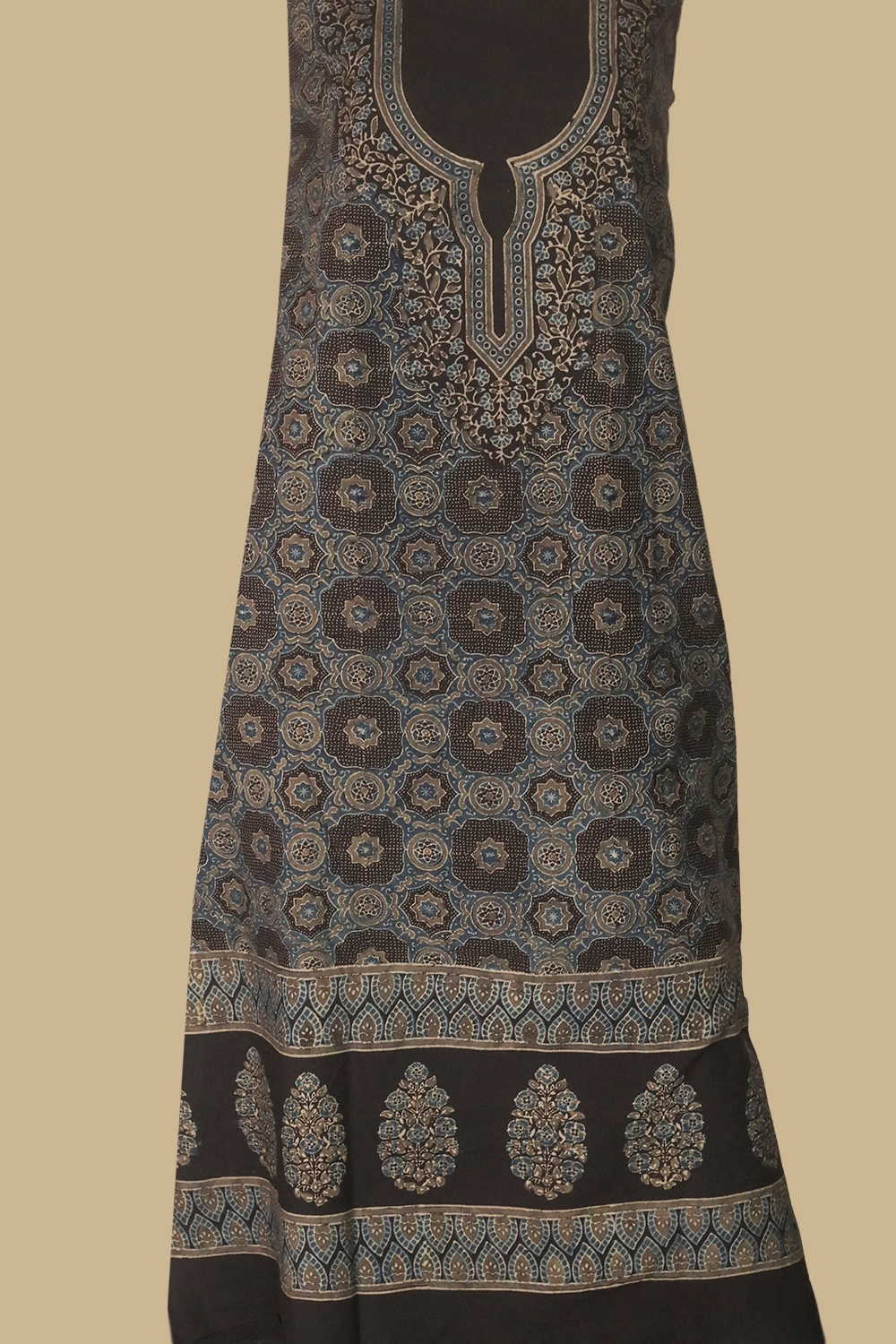 Ajrak Kaftan - Matkatus 