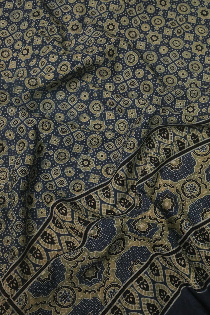 Ajrak Kaftan Fabric - Matkatus 