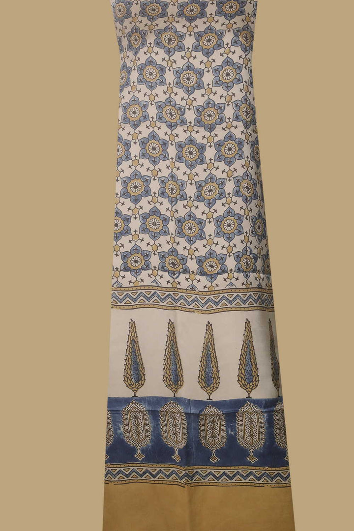 Ajrak Suits - Matkatus