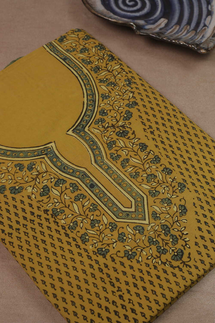 Ajrak Kaftan - Matkatus 