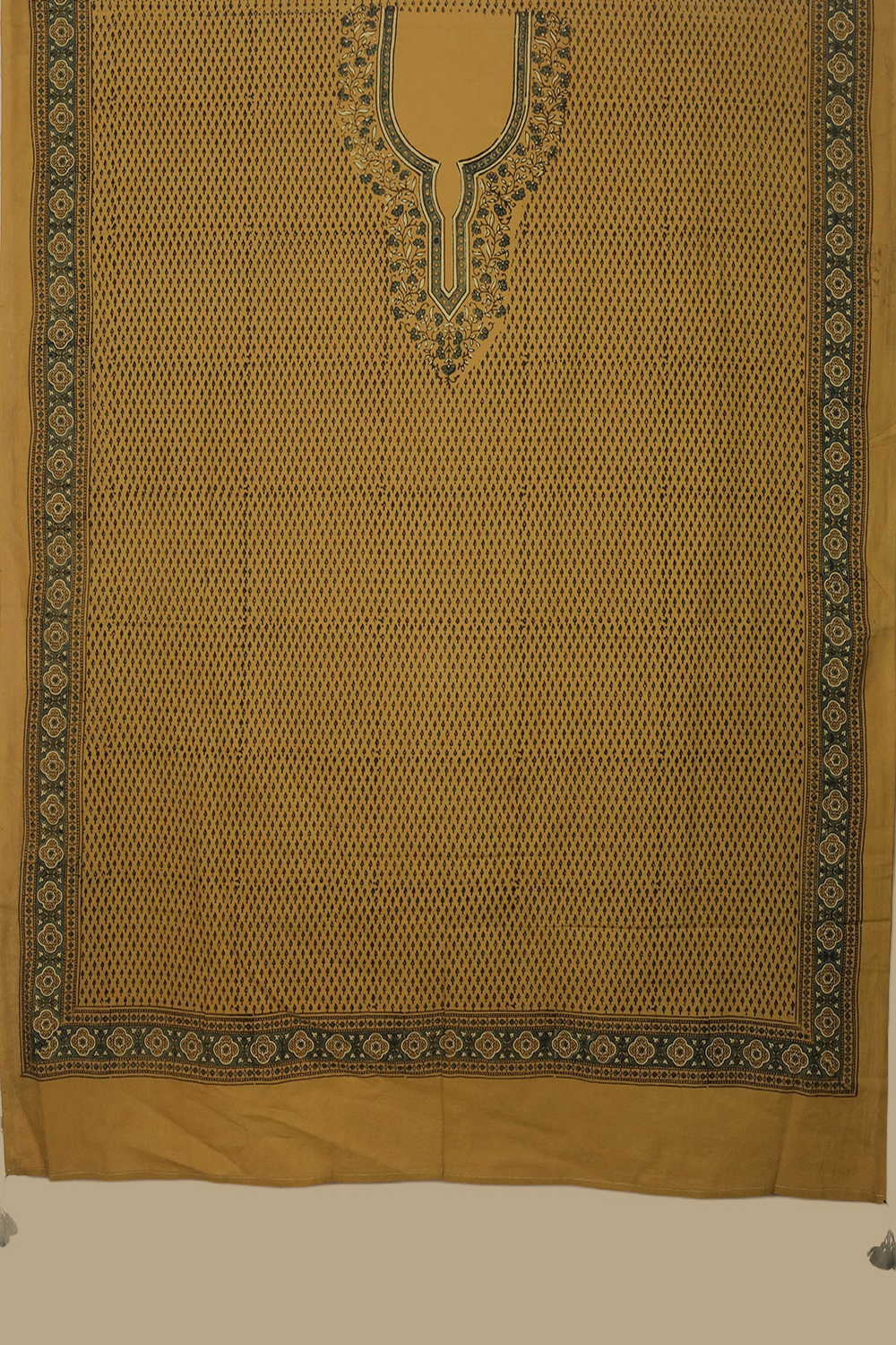 Ajrak Kaftan Fabric - Matkatus 