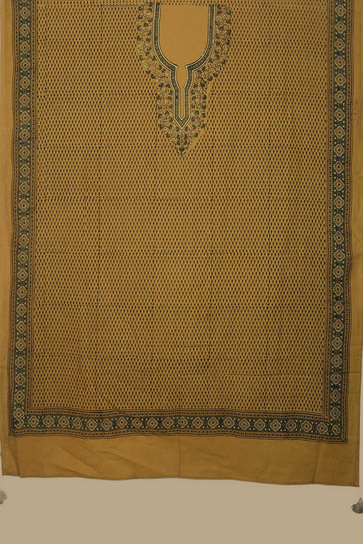 Ajrak Kaftan Fabric - Matkatus 