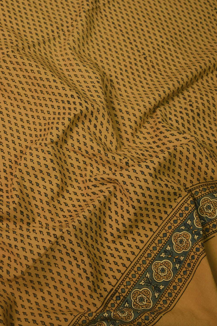 Ajrak Kaftan - Matkatus 