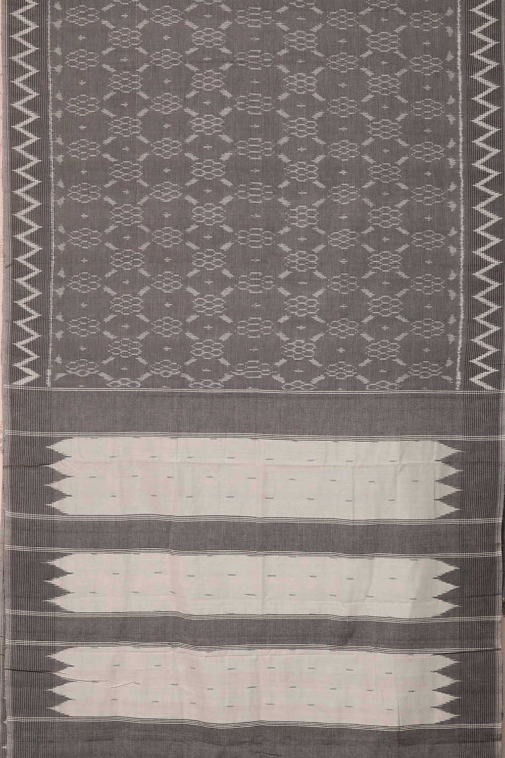 Ikat Saree - Matkatus 