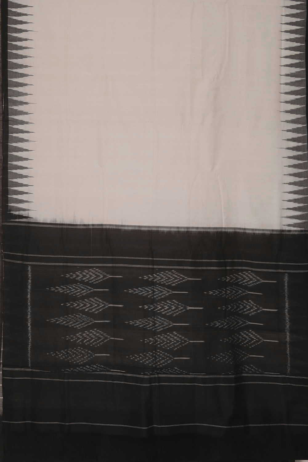 Ikat Saree - Matkatus 