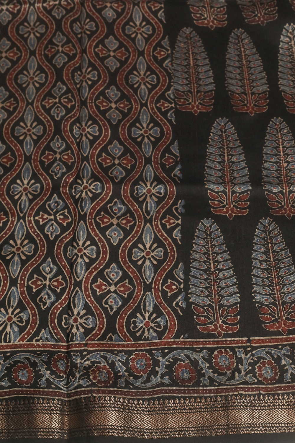 Ajrak Sarees - Matkatus 