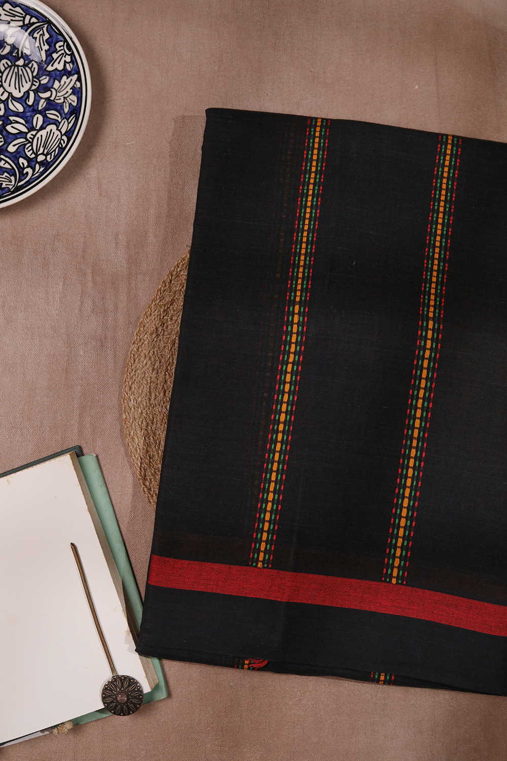 Handwoven Cotton Saree - Matkatus 