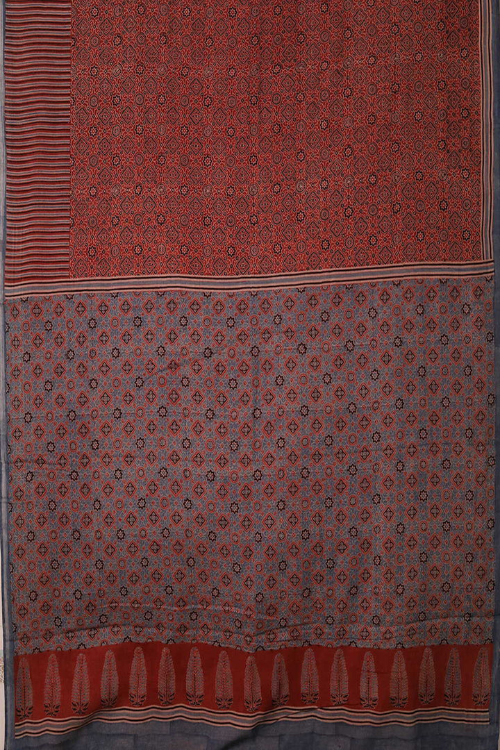 Sarees - Matkatus 