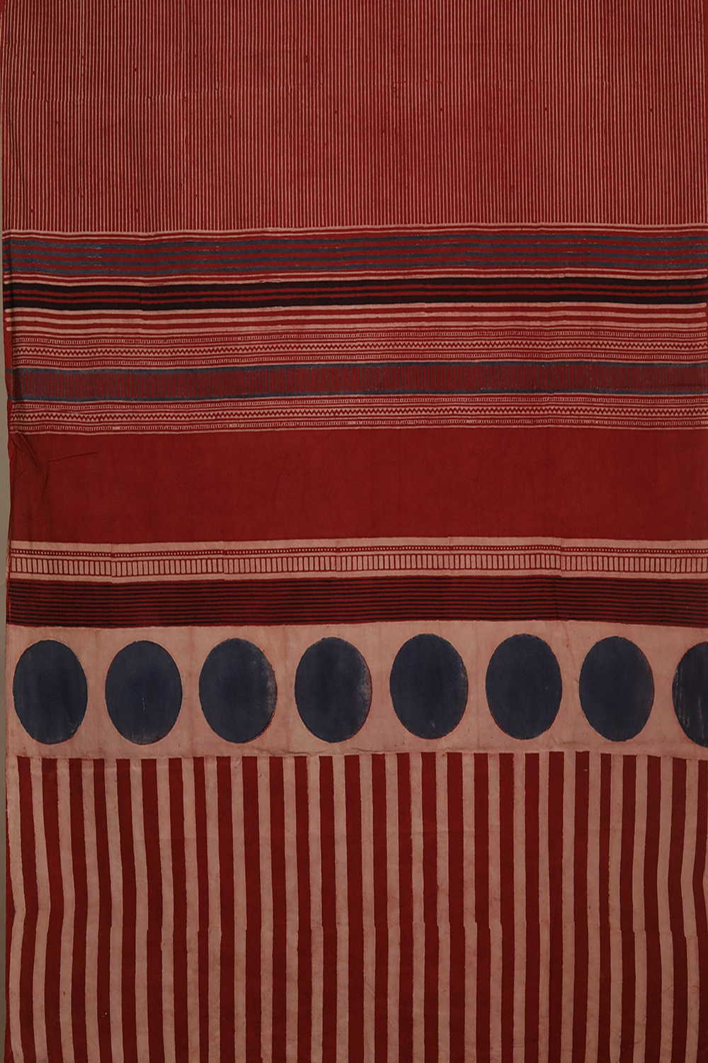 Ajrak Suits - Matkatus 