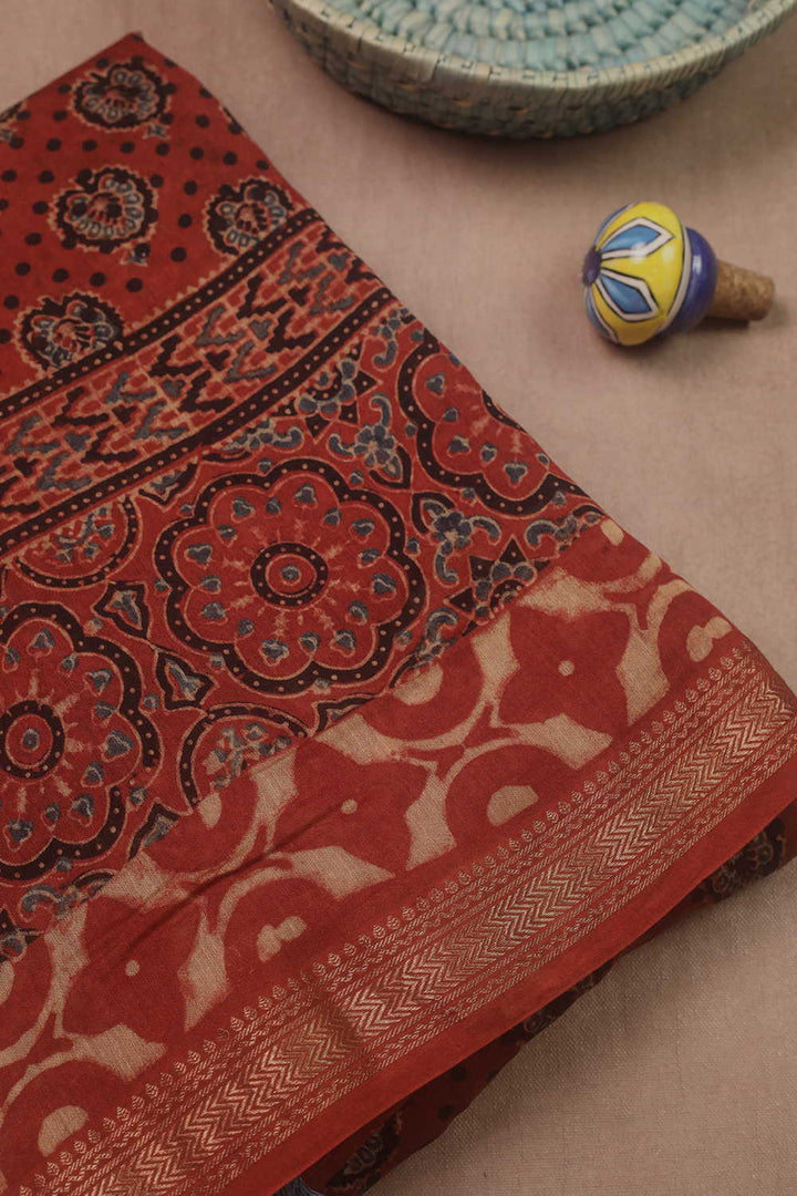 Ajrak Sarees - Matkatus 