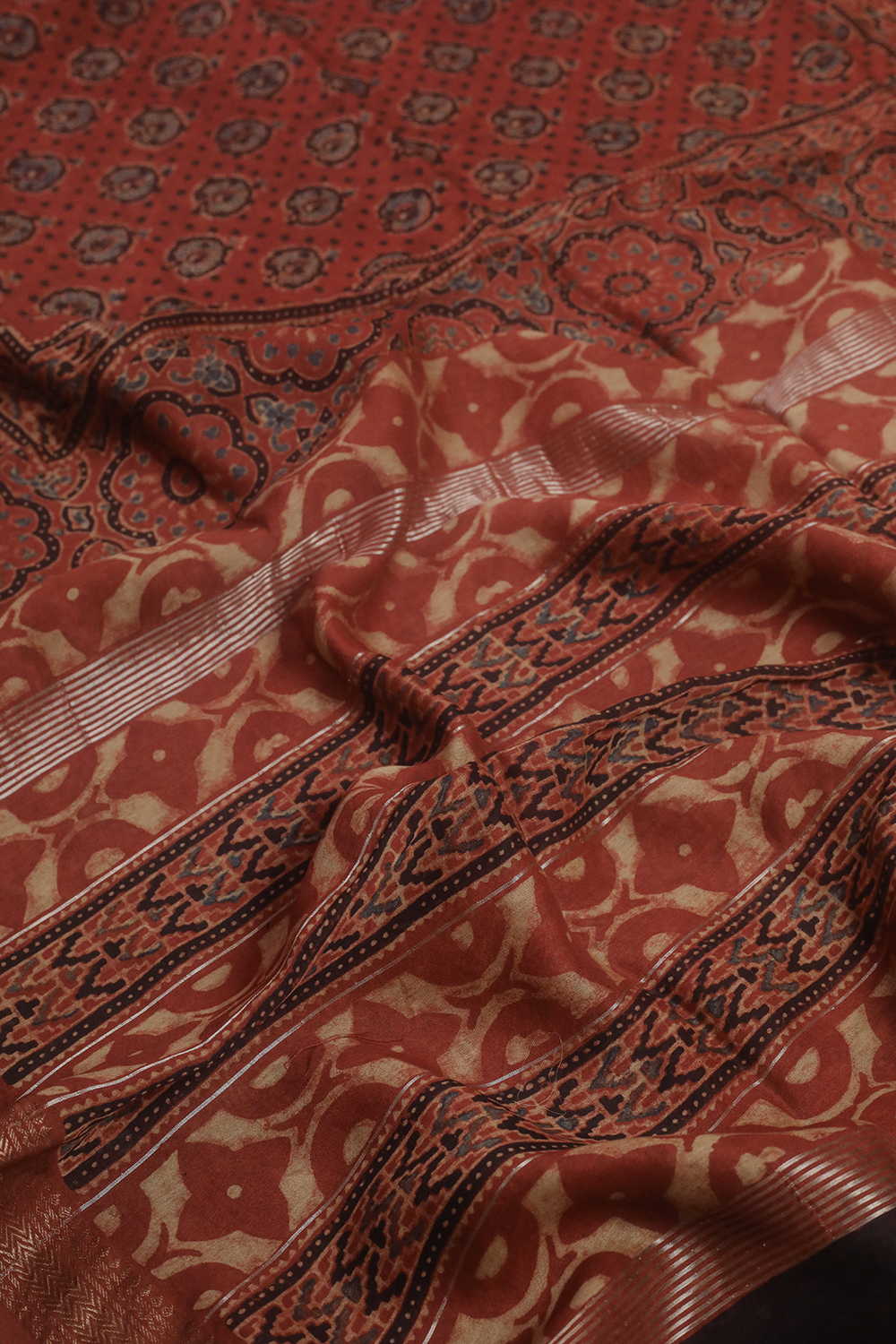 Sarees - Matkatus 