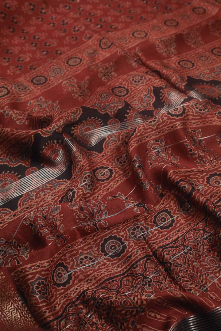 Ajrak Sarees - Matkatus 