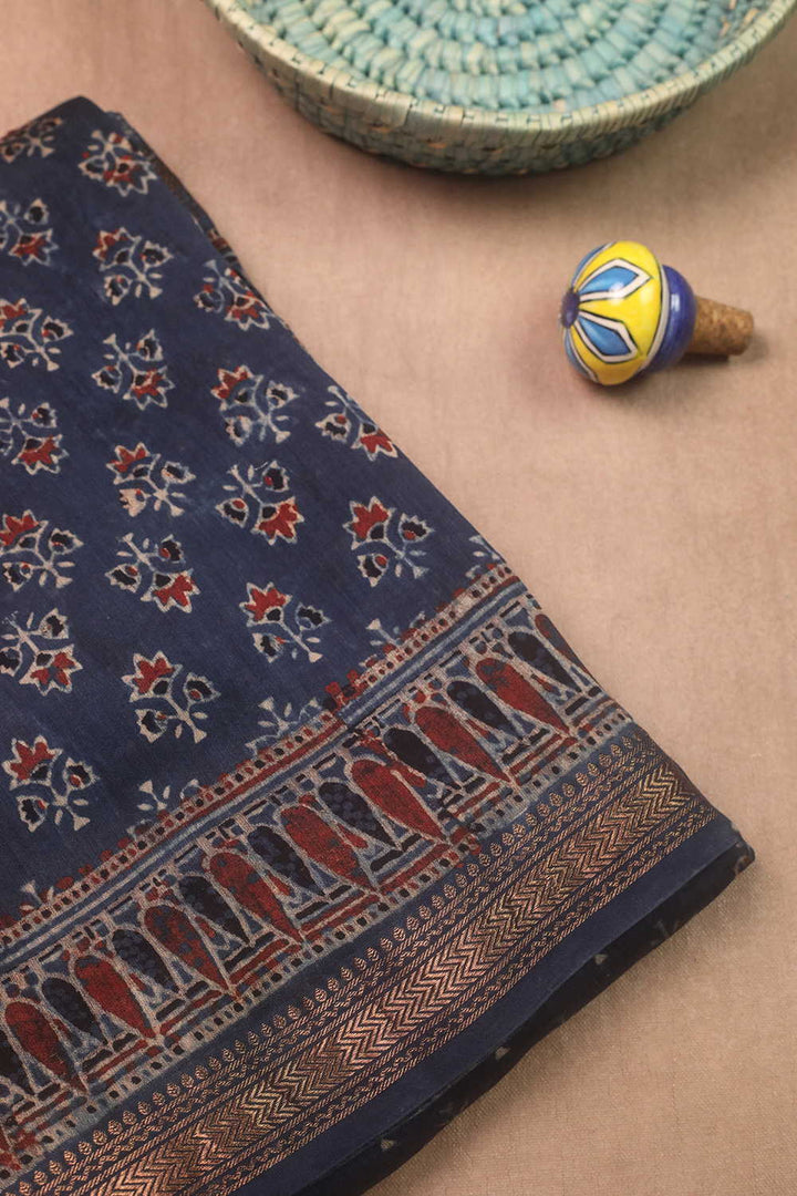 Sarees - Matkatus 