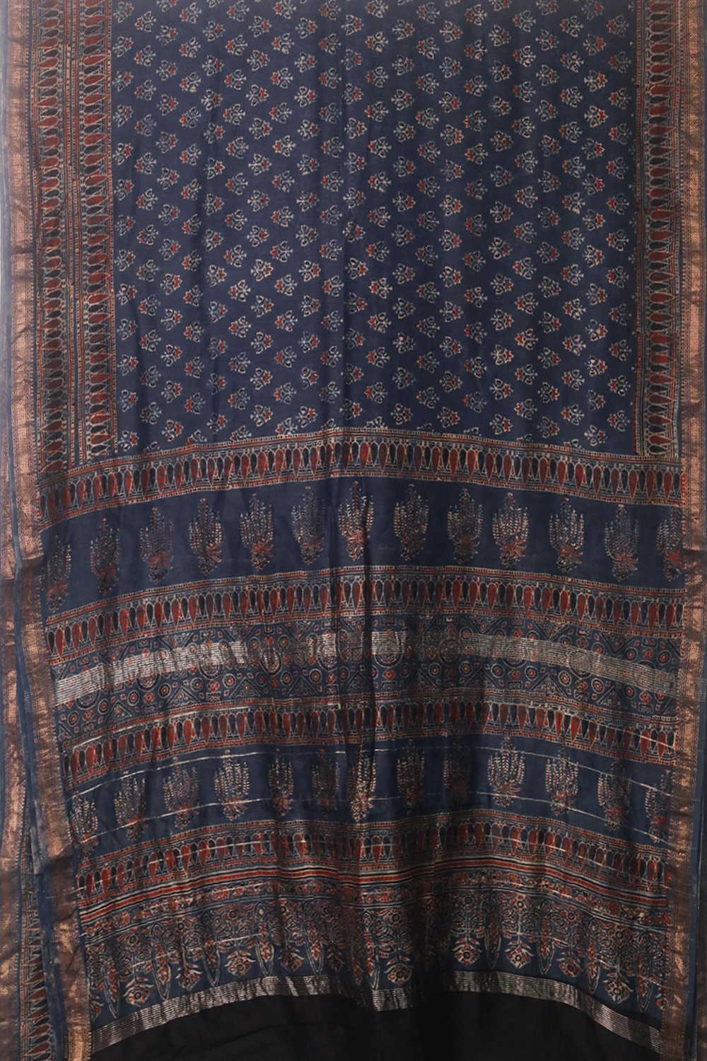 Ajrak Sarees - Matkatus 