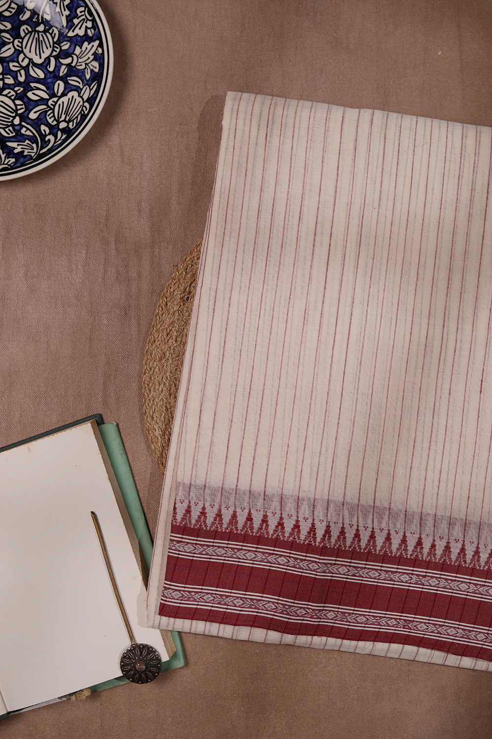 Handwoven Cotton Saree - Matkatus 