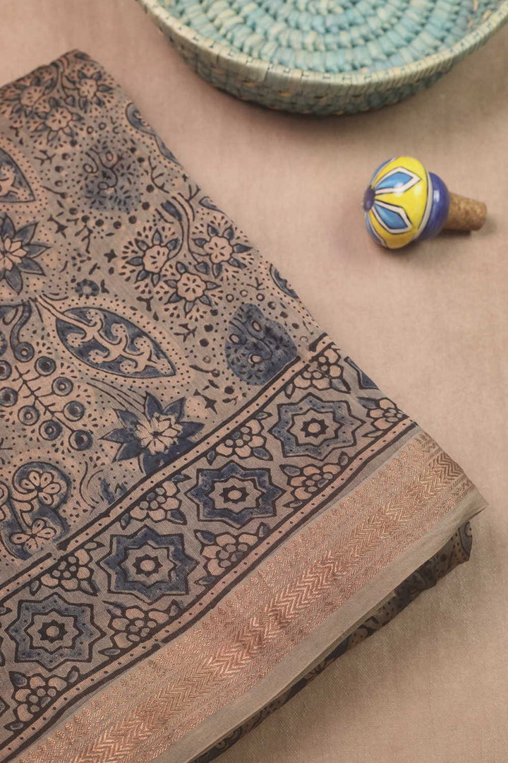 Ajrak Sarees - Matkatus 