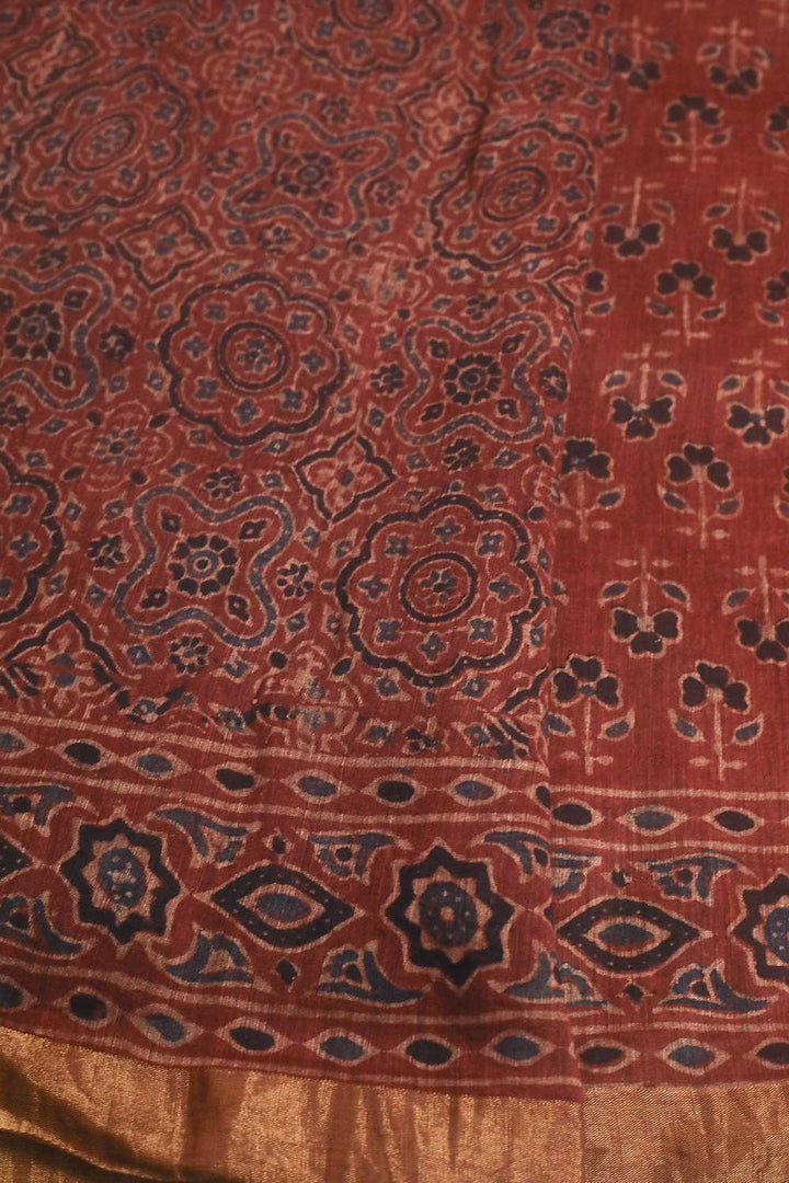 Ajrak Sarees - Matkatus 