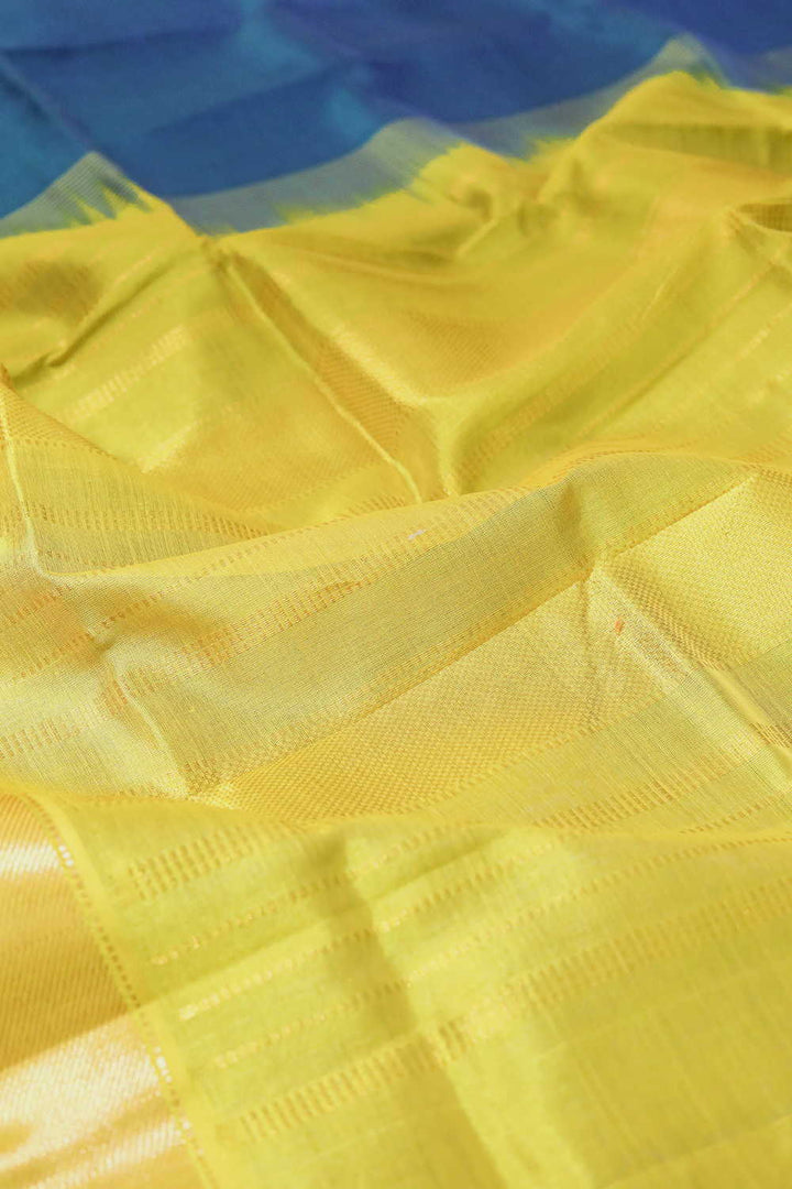 Sarees - Matkatus 