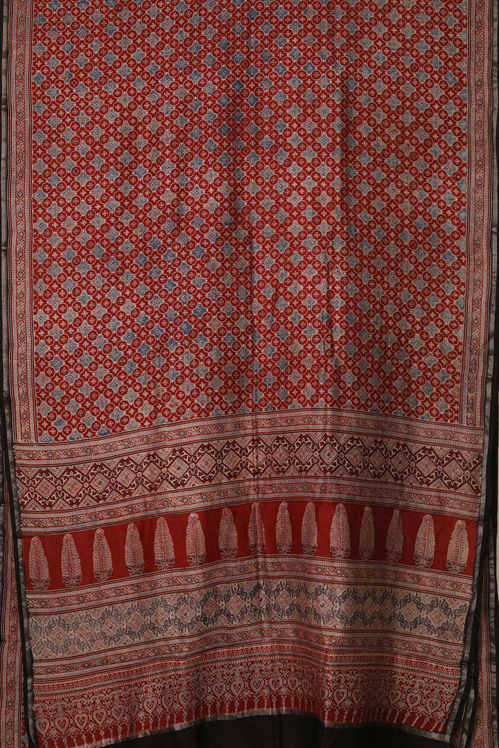 Ajrak Sarees - Matkatus 
