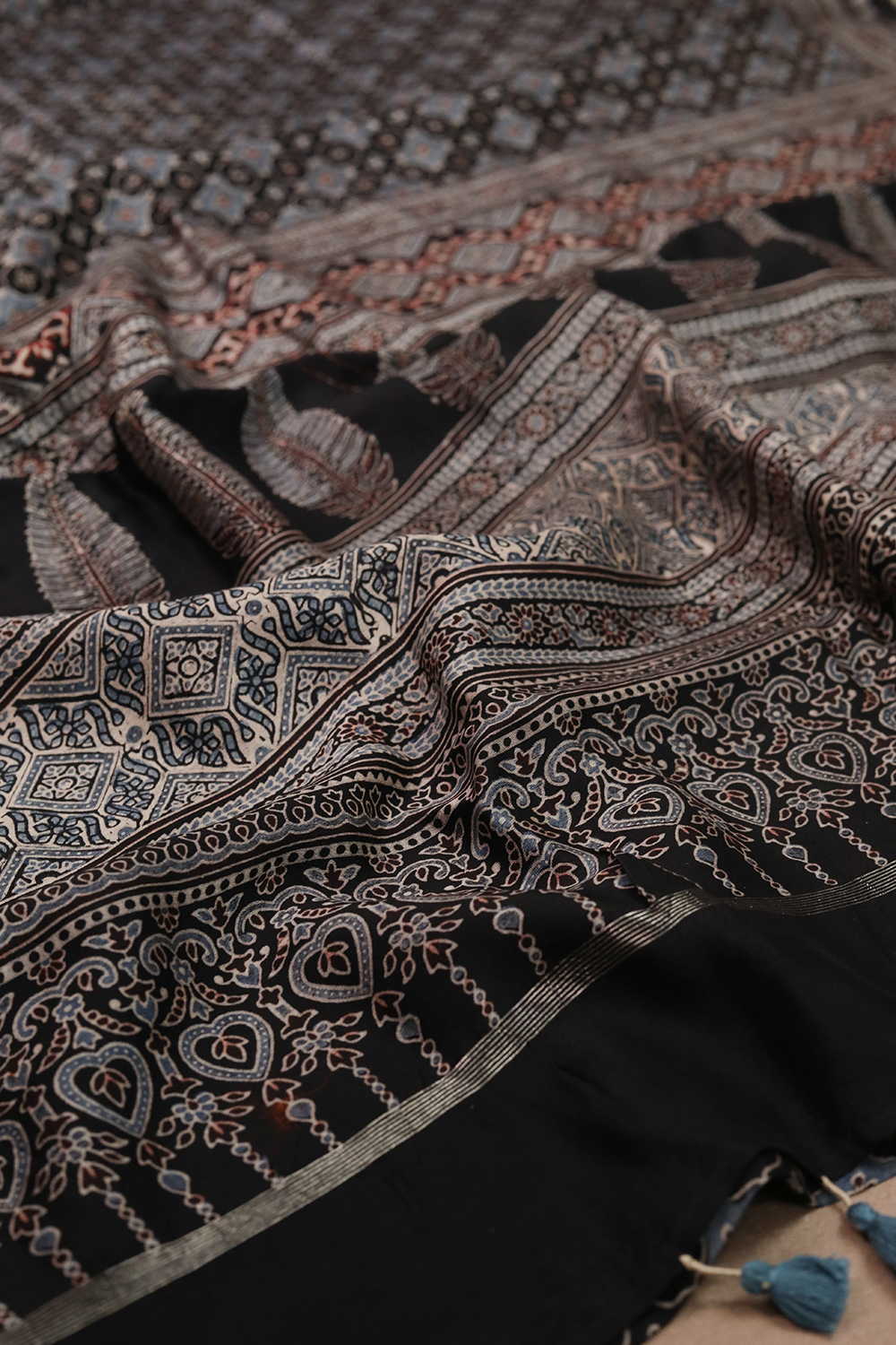 Sarees - Matkatus