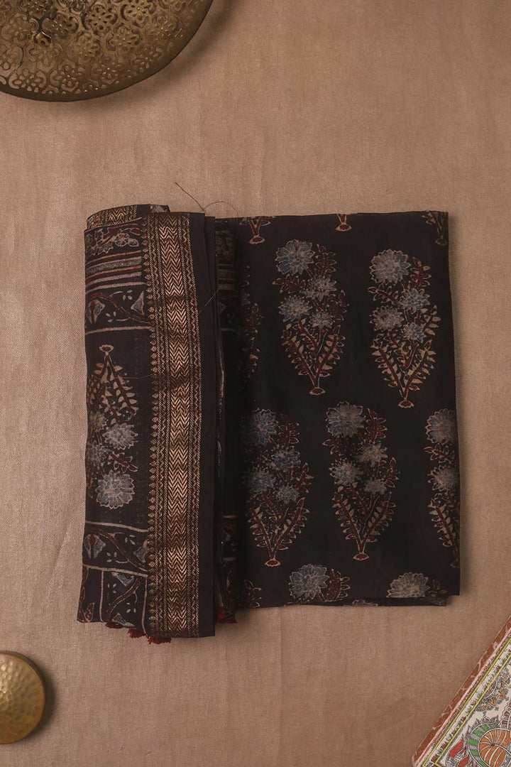 Ajrak Suits - Matkatus 