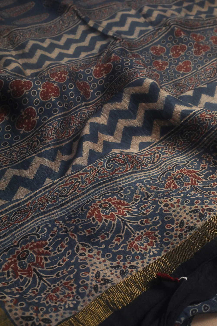 Ajrak Sarees - Matkatus 