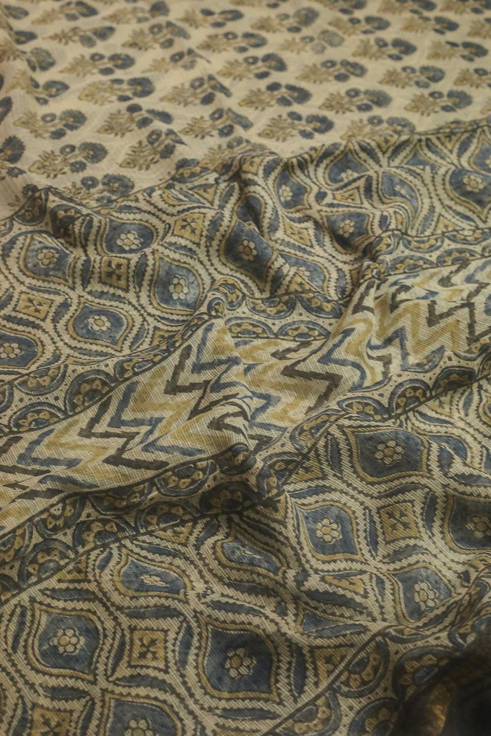 Sarees - Matkatus 