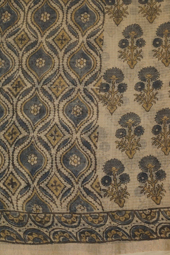 Ajrak Sarees - Matkatus 