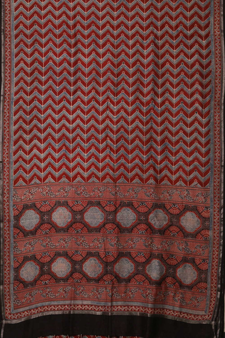 Ajrak Sarees - Matkatus 
