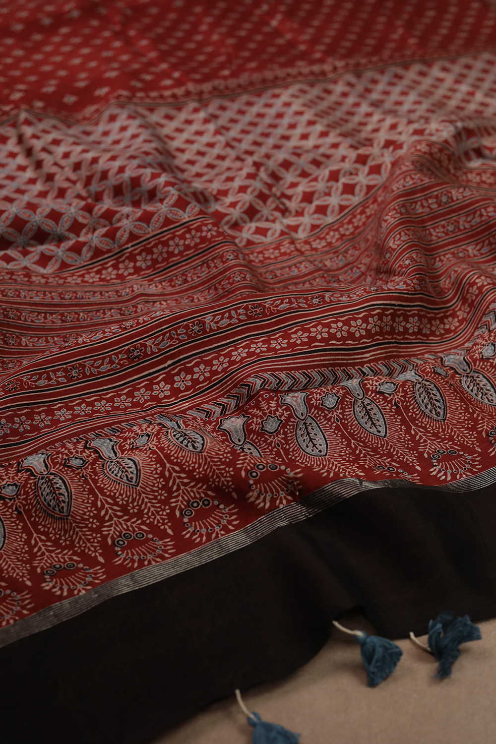 Sarees - Matkatus