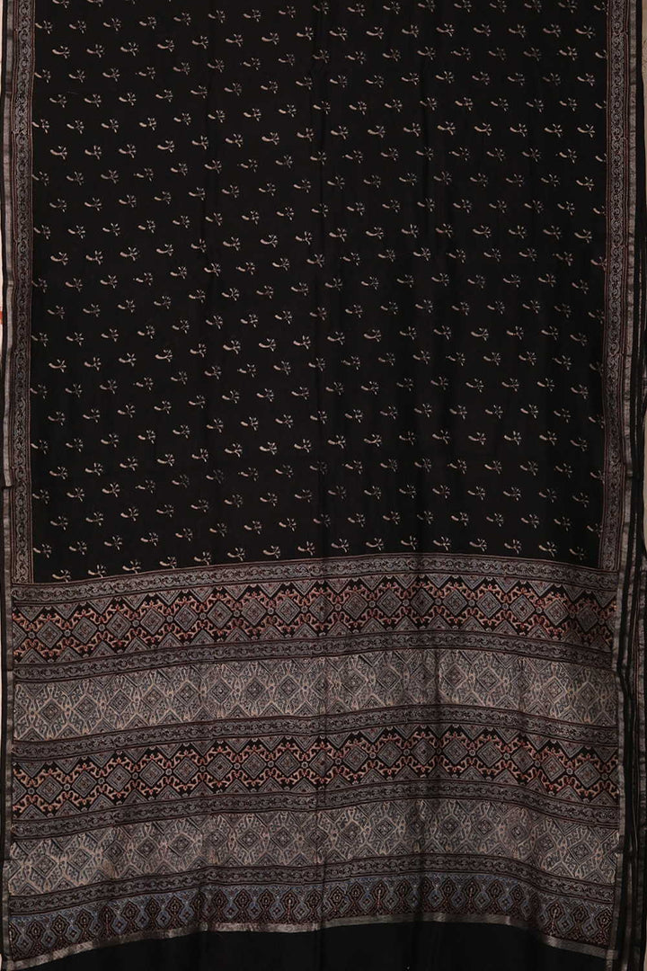 Ajrak Sarees - Matkatus 