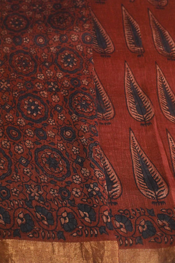 Sarees - Matkatus 