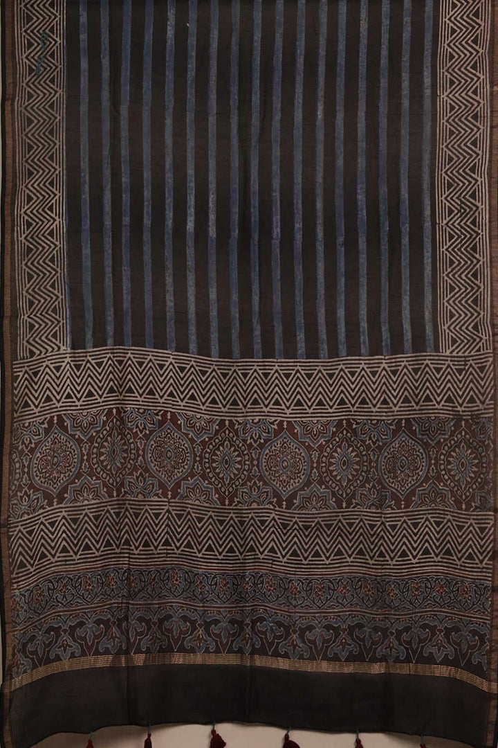 Ajrak Suits - Matkatus 