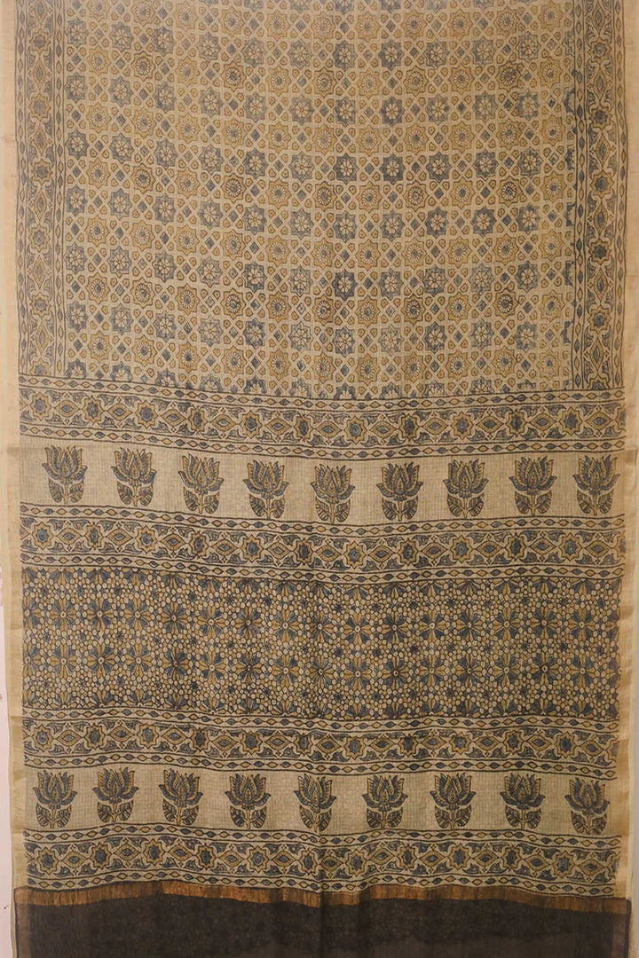 Sarees - Matkatus 