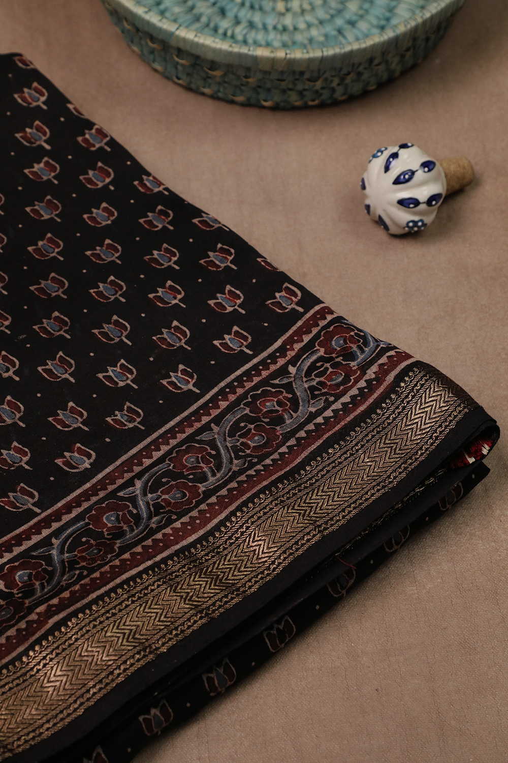 Ajrak Saree - Matkatus 