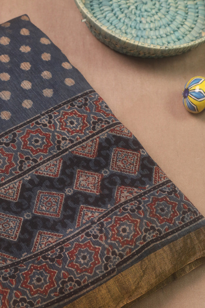 Ajrak Sarees - Matkatus 