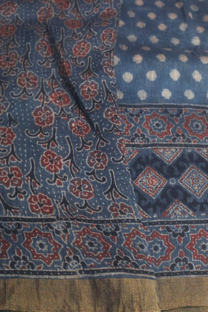 Ajrak Sarees - Matkatus 