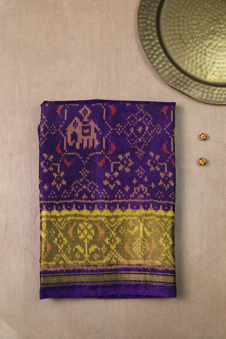 Sarees - Matkatus 