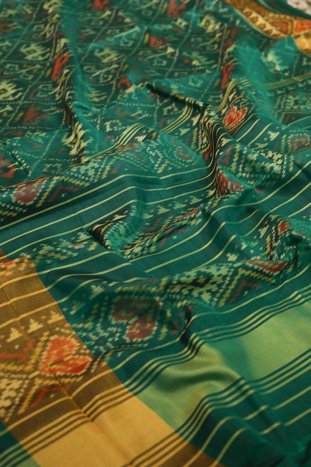 Ikat Silk Sarees - Matkatus 