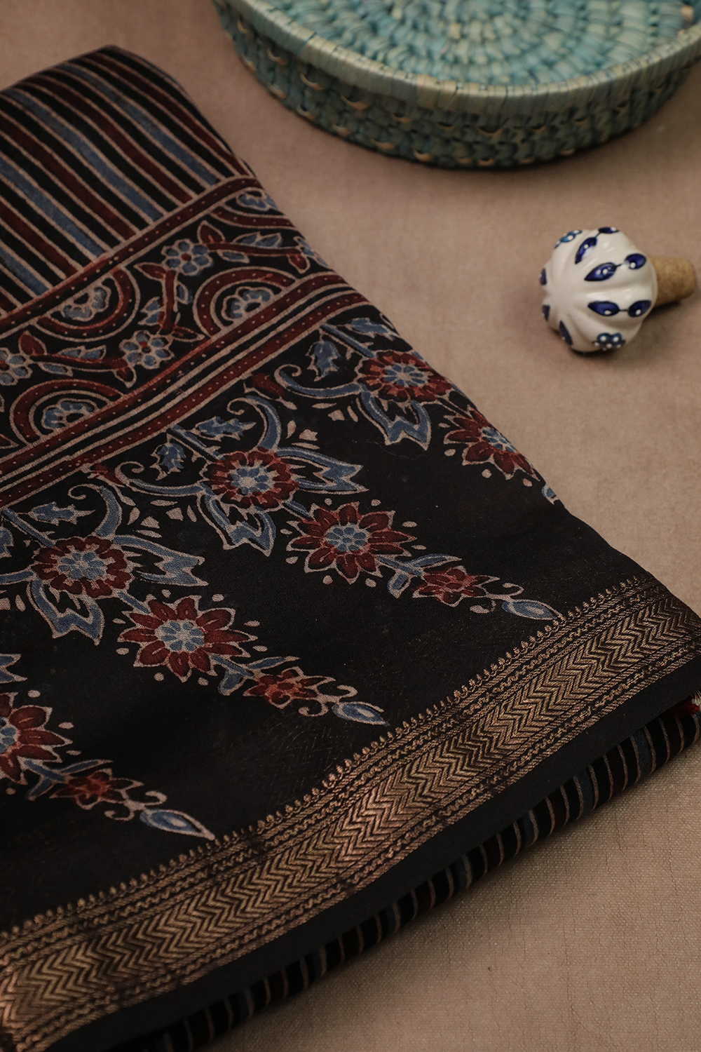 Ajrak Saree - Matkatus 
