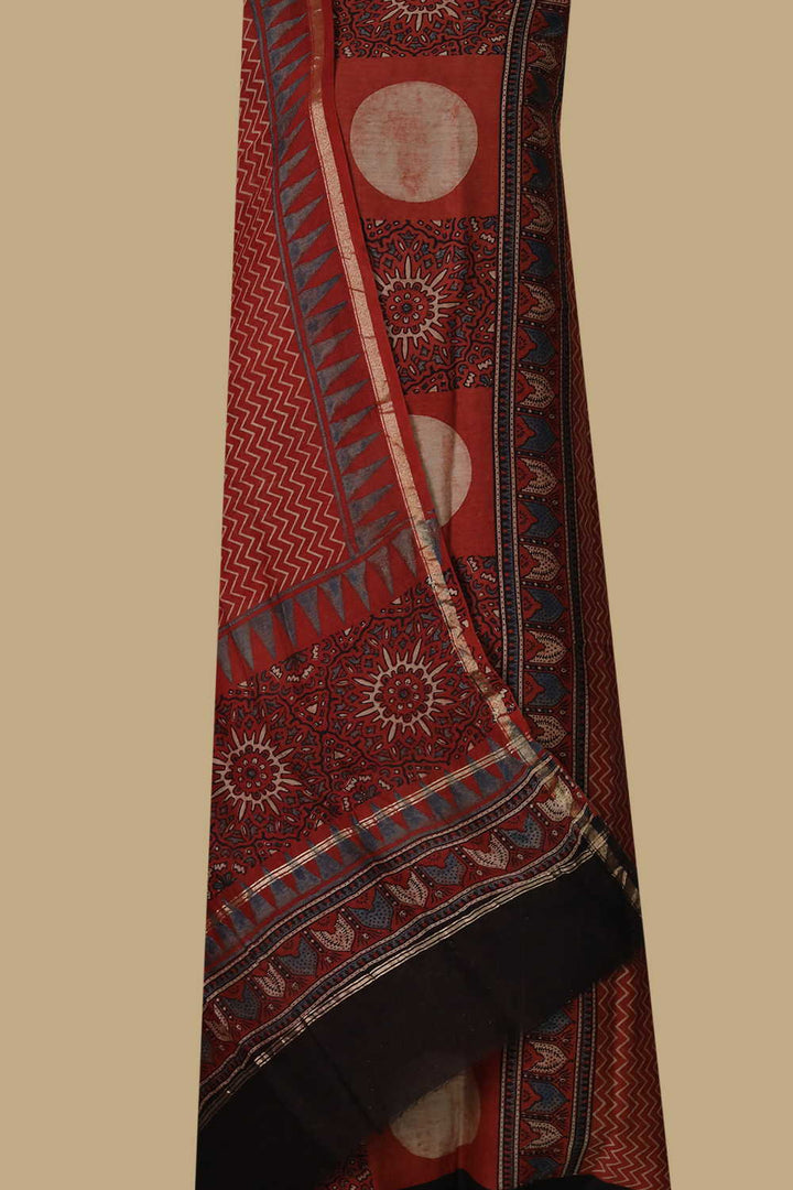 Ajrak Suits - Matkatus 