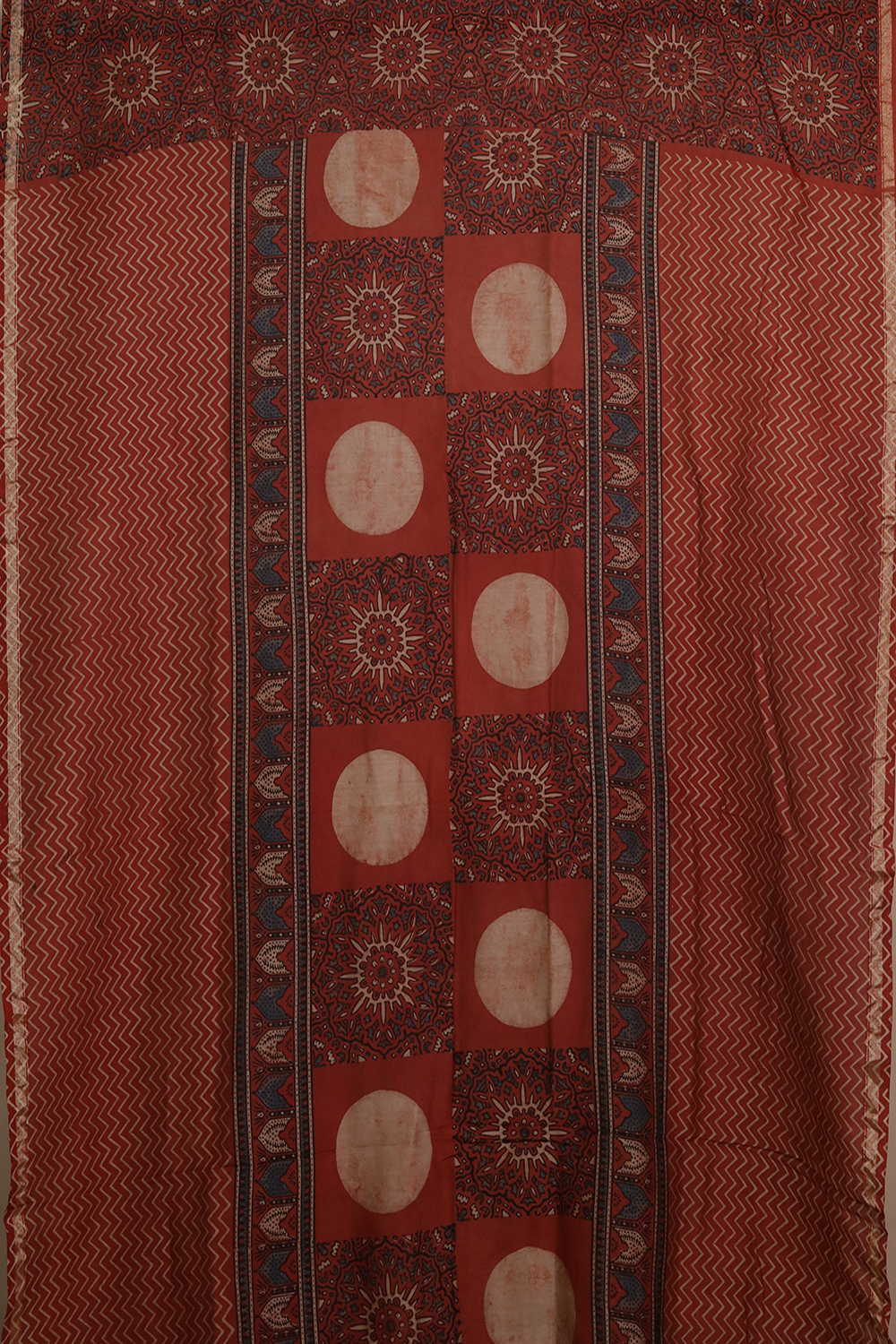 Top & Dupatta - Matkatus 