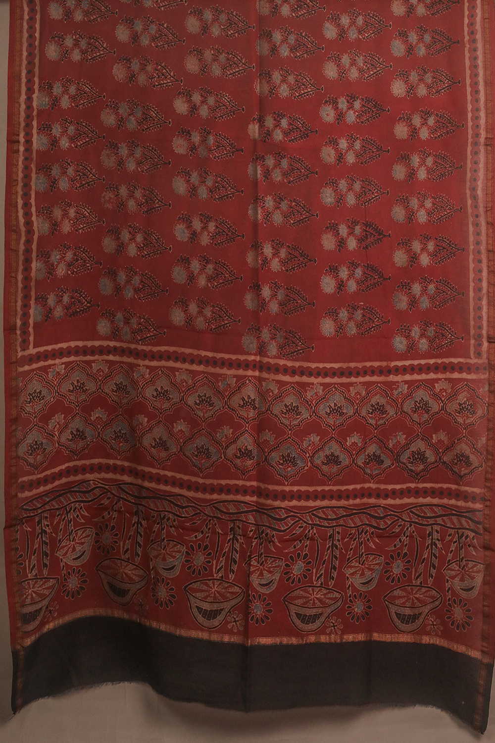 Unstitched Suits - Matkatus 