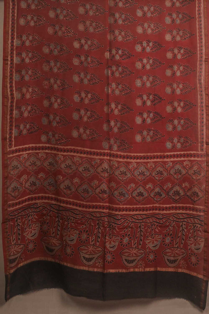 Unstitched Suits - Matkatus 